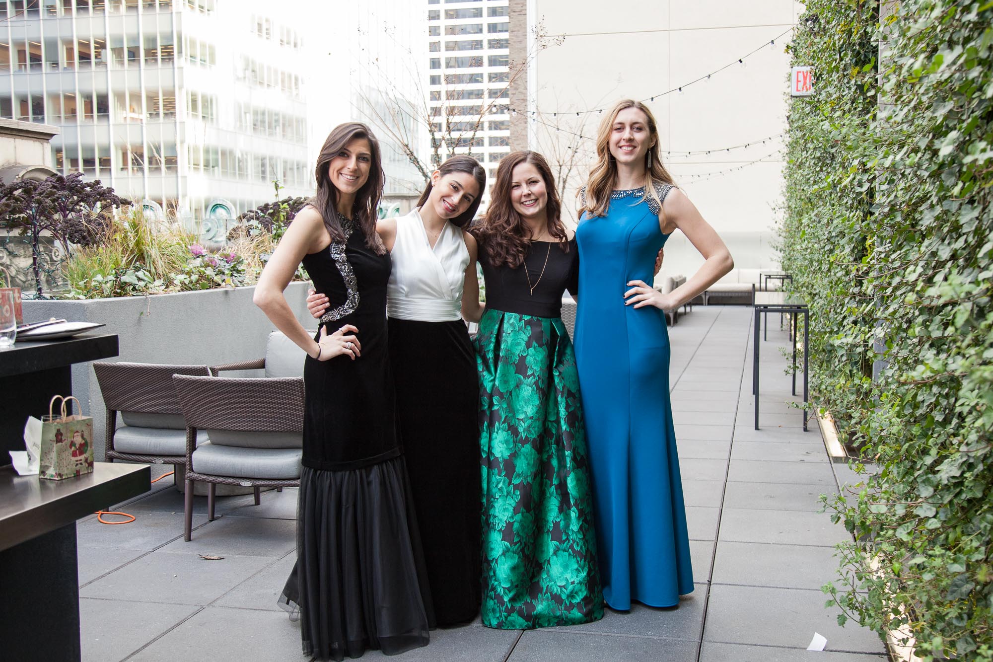 The Ultimate Guide to Finding the Perfect Holiday Party Dress - alexevenings.com