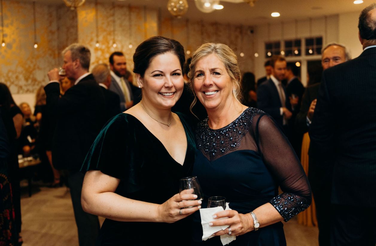 What to Wear to a Destination Wedding - alexevenings.com