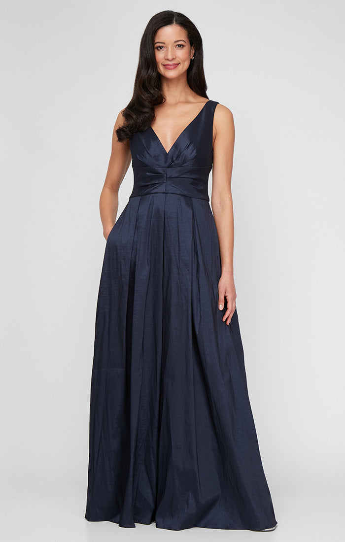 sleeveless seamed maxi dress taffeta small Alex Evenings Stretch Taffeta Sleeveless Gown with V-Neckline Dark Navy / 12