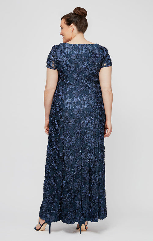 Plus Evelyn Rosette Lace Long Gown