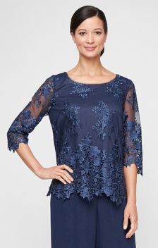 Plus 3/4 Sleeve Embroidered Detail Tunic with Scallop Sleeves & Hem