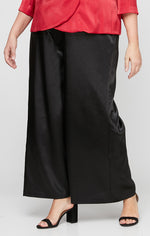 Plus - Wide Leg Satin Pant