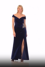 Regular - Off-the-Shoulder Fit & Flare Velvet Gown with Sweetheart Neckline